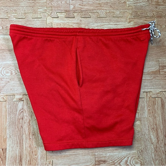 Vintage Wilson Sports Sweat Shorts Red Medium Gym Tennis Made in USA 80s / 90s - Picture 12 of 14
